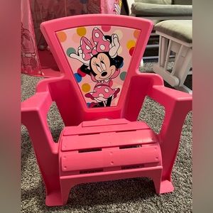 Mini Mouse Lounge Chair